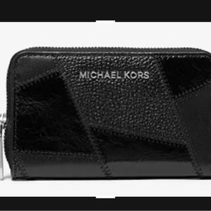 MICHAEL KOR’S Small Wallet Zip Around Card Case Patchwork